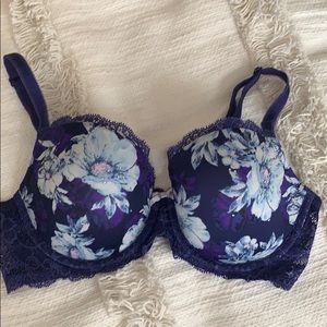 Blue and Purpal Floral VS bra 32D NWOT